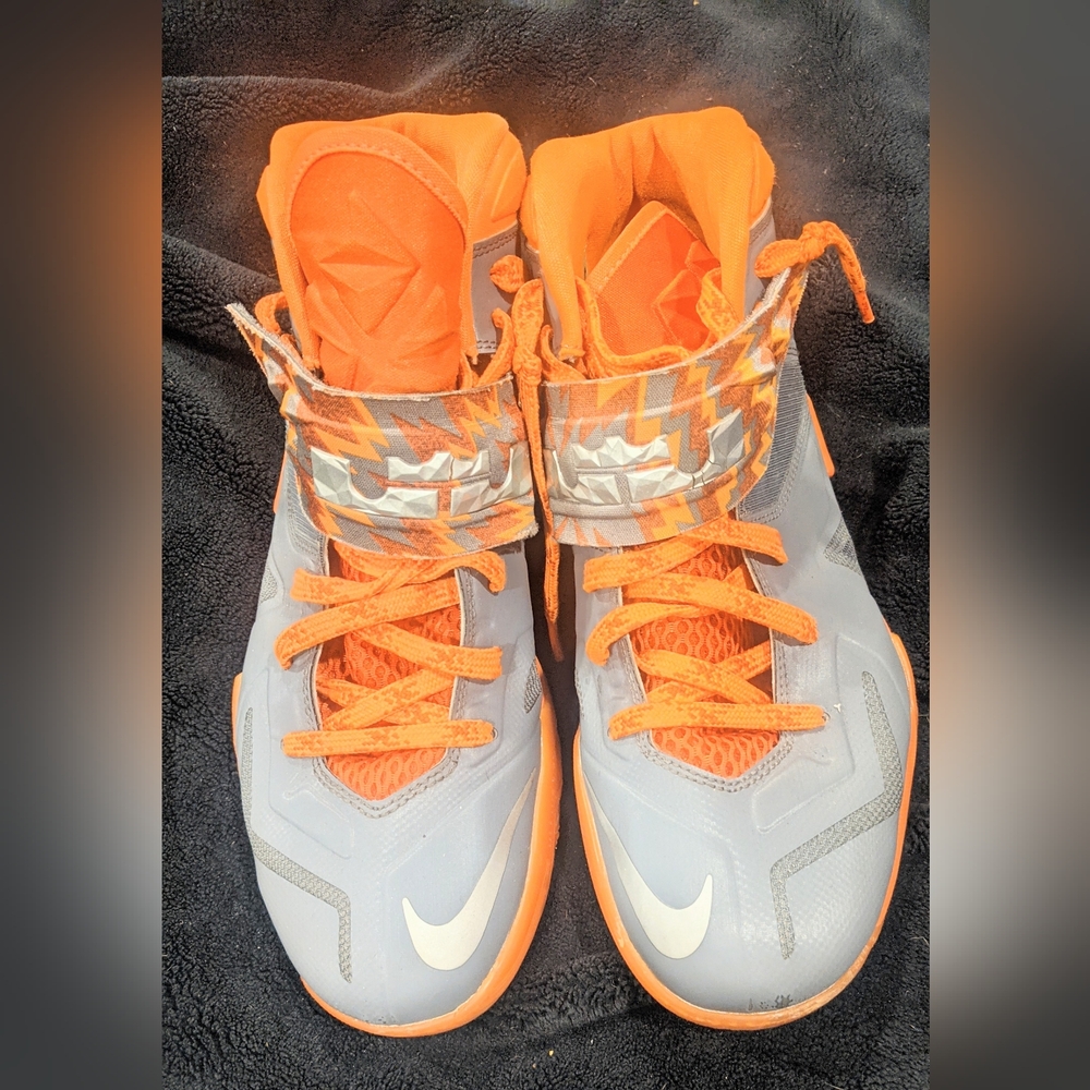 LeBron zoom soilder 7's